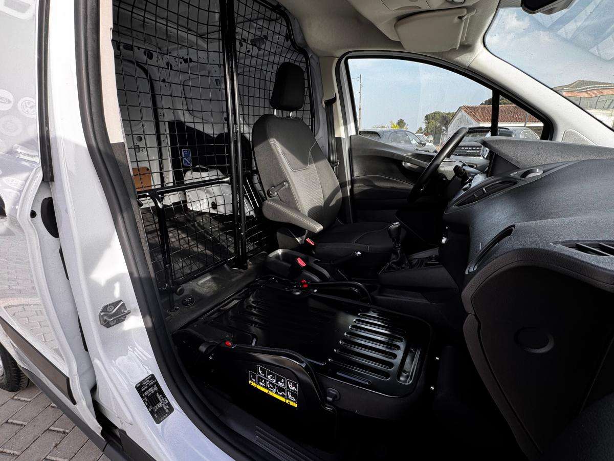 ford-transit-courier-2021-diesel-1499cc