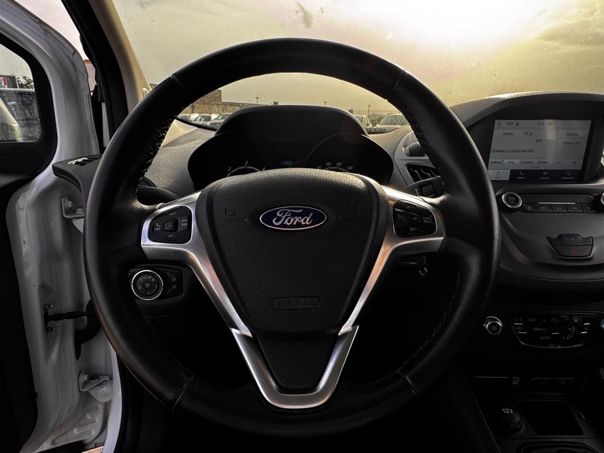 ford-transit-courier-2021-diesel-1499cc