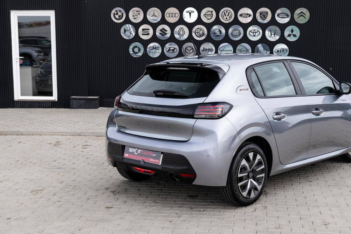 peugeot-208-2025-gasolina-1199cc
