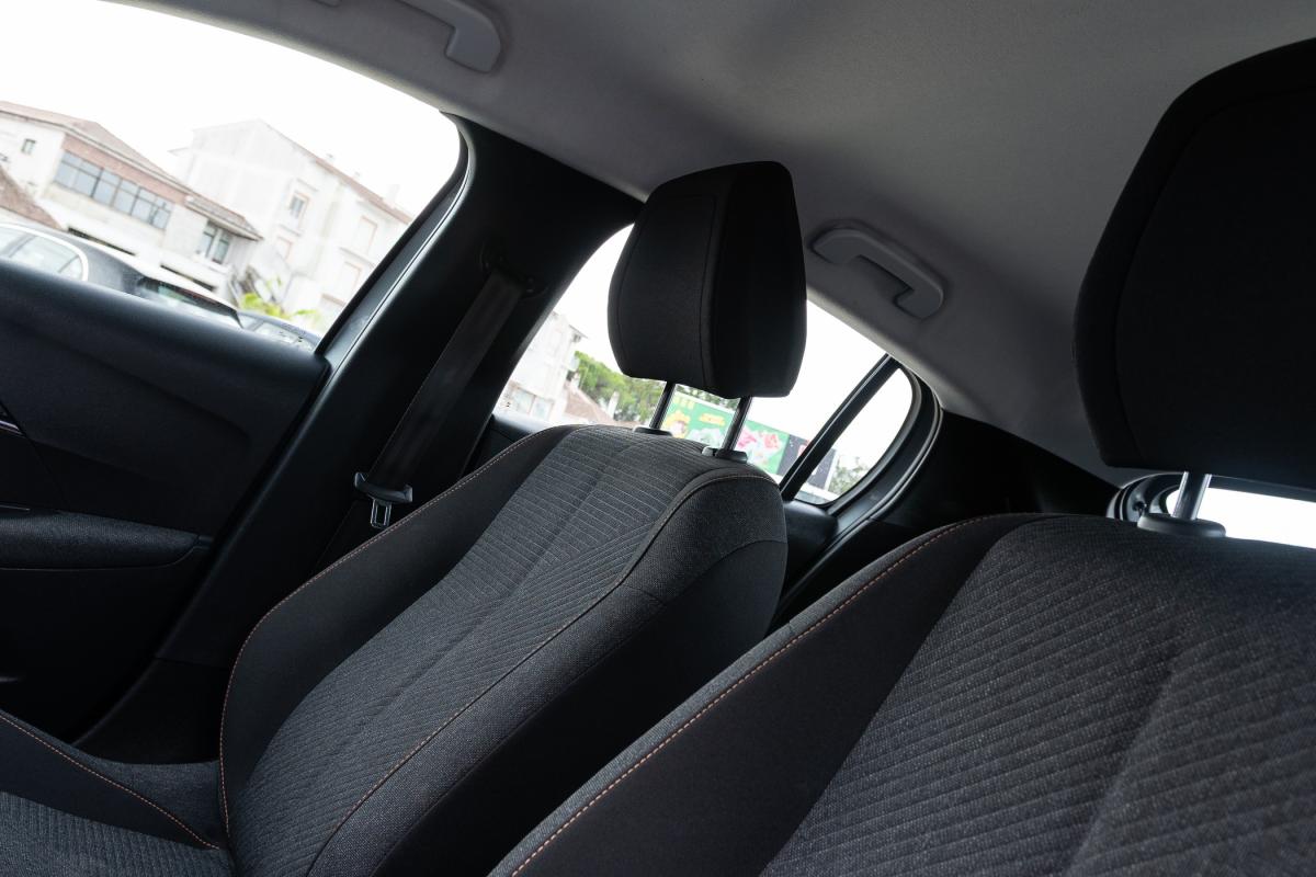peugeot-208-2025-gasolina-1199cc