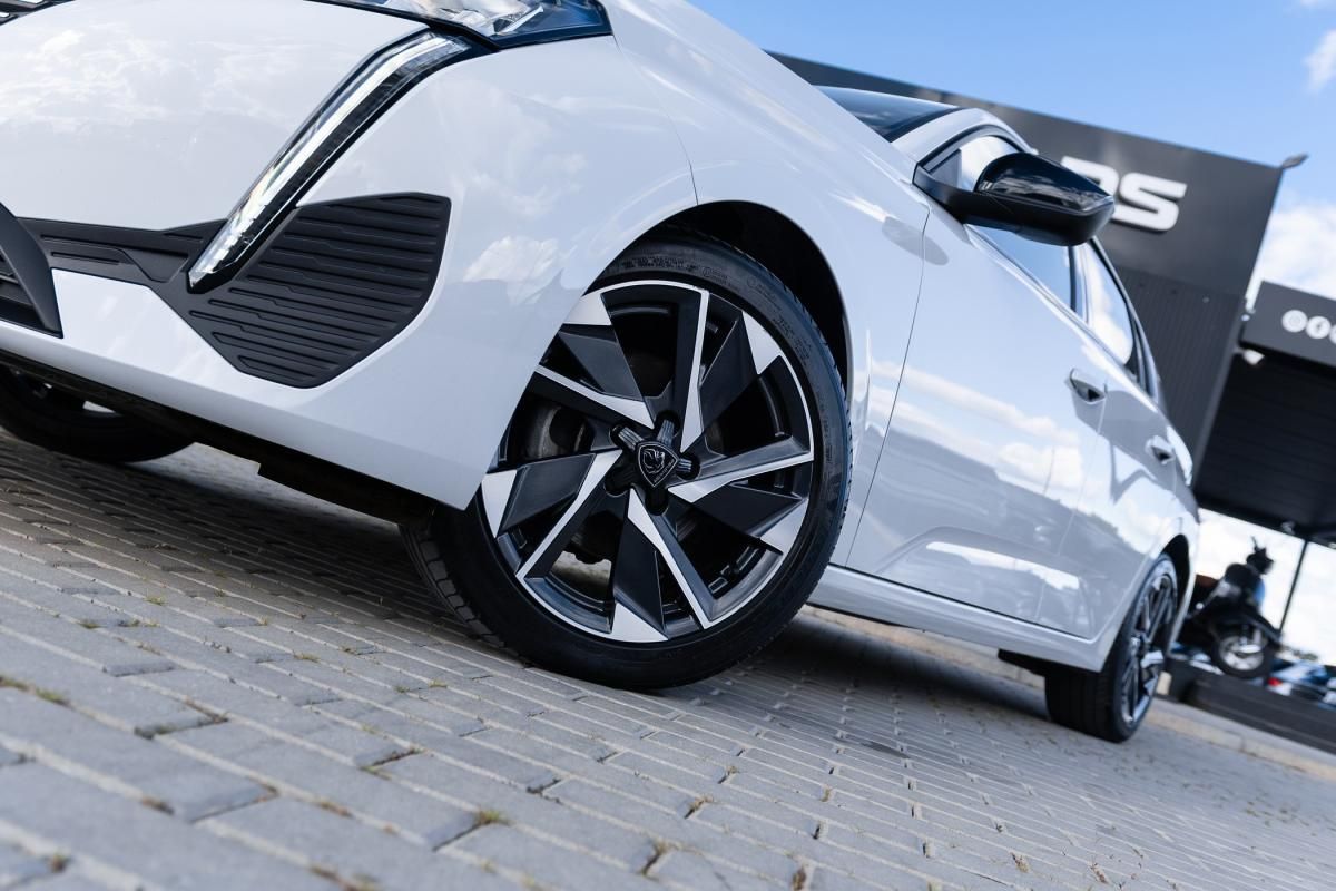peugeot-308-2024-gasolina-1199cc