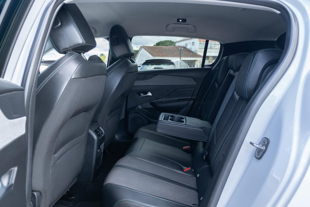 peugeot-308-2024-gasolina-1199cc