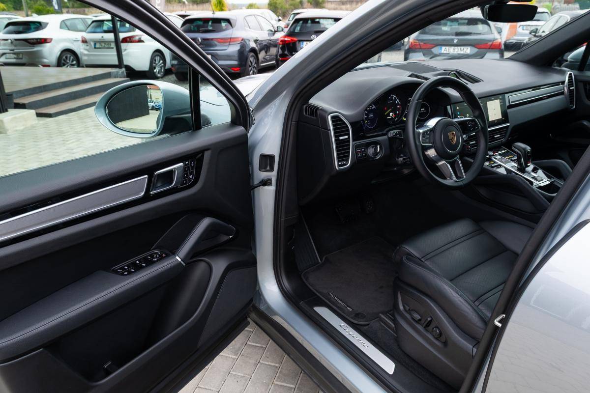 porsche-cayenne-2022-hibrido-a-gasolina-2995cc
