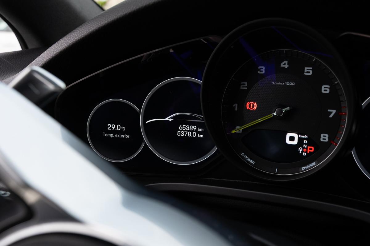 porsche-cayenne-2022-hibrido-a-gasolina-2995cc