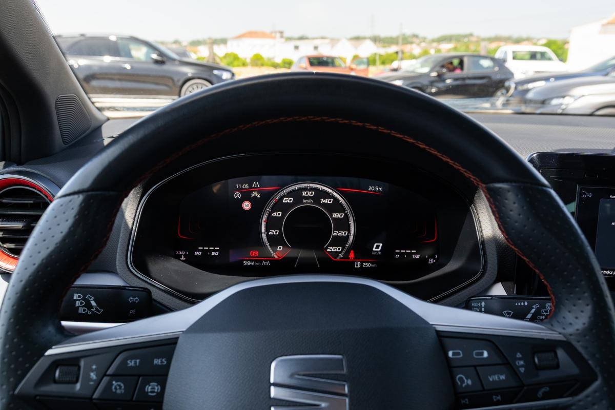 seat-arona-2024-gasolina-999cc
