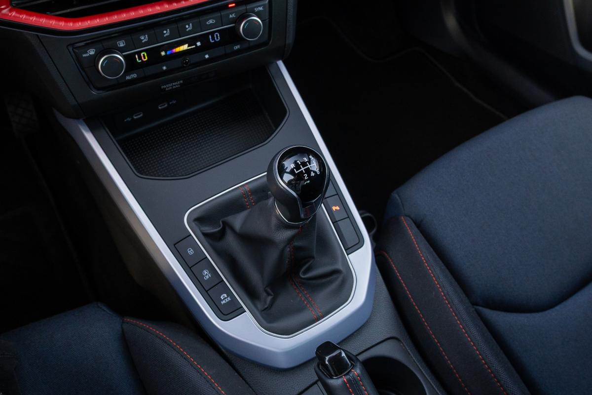 seat-arona-2024-gasolina-999cc