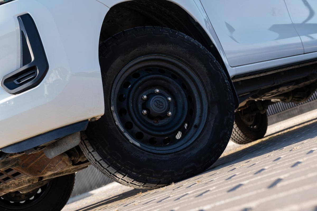 toyota-hilux-2022-diesel-2393cc