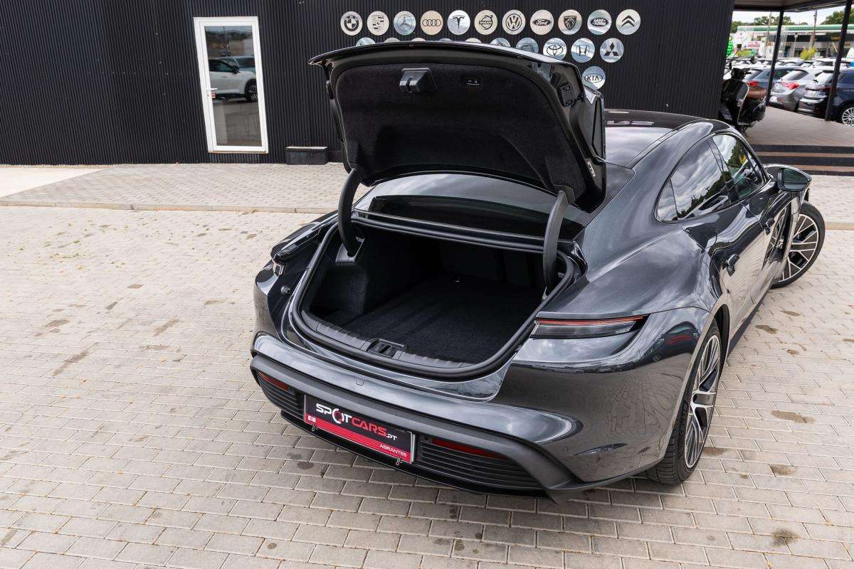 porsche-taycan-2022-eletrico-500cc