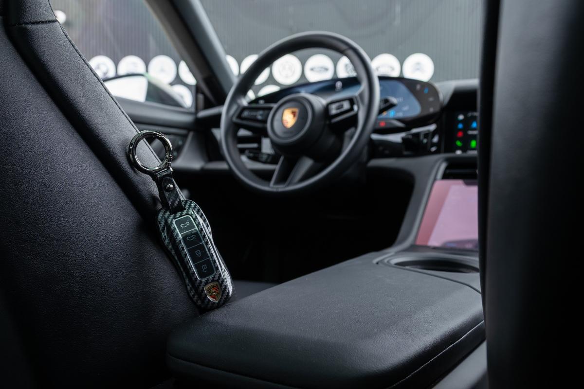 porsche-taycan-2022-eletrico-500cc