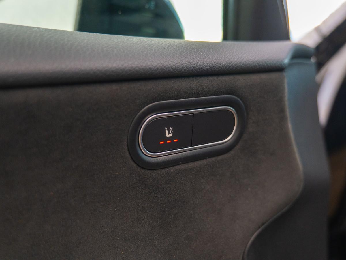 mercedes-benz-classe-a-2022-hibrido-a-gasolina-1332cc