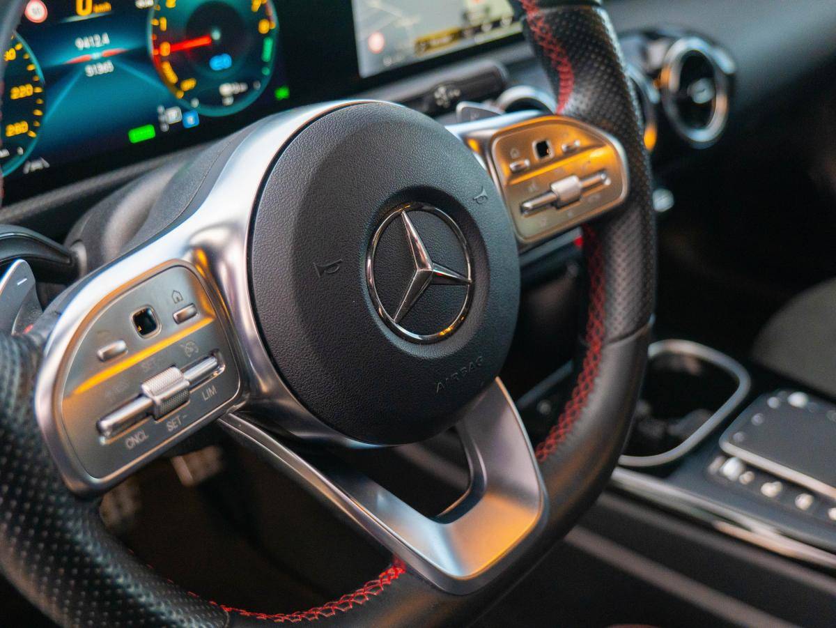 mercedes-benz-classe-a-2022-hibrido-a-gasolina-1332cc