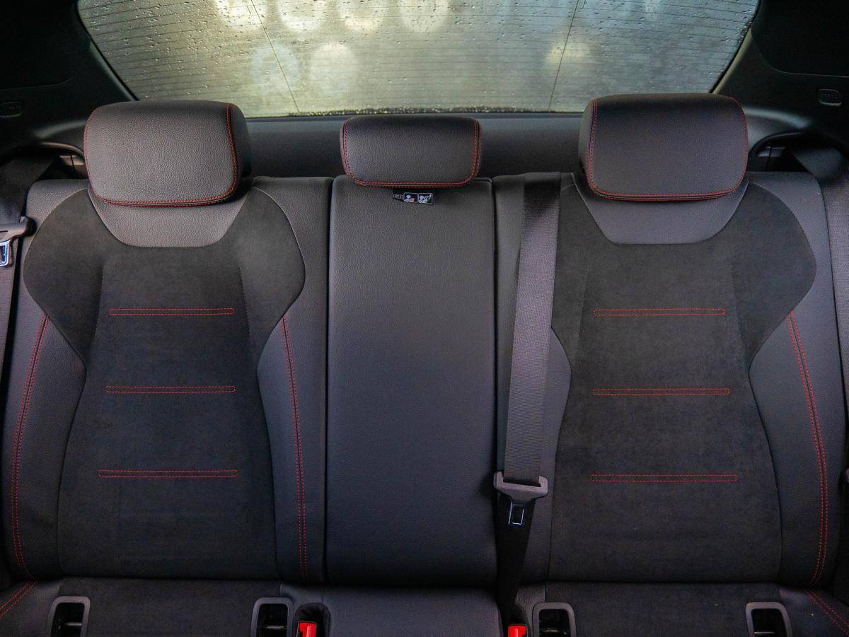 mercedes-benz-classe-a-2022-hibrido-a-gasolina-1332cc