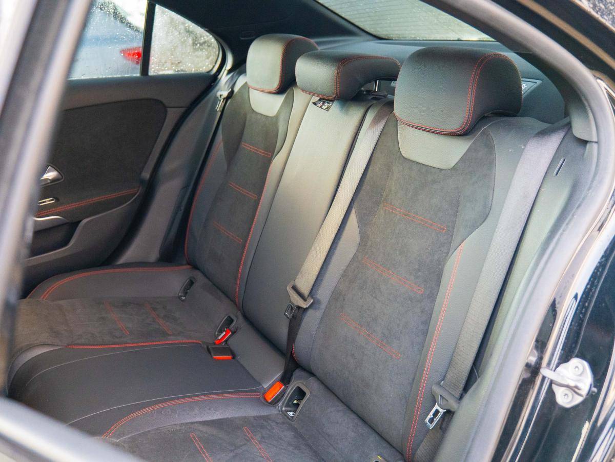 mercedes-benz-classe-a-2022-hibrido-a-gasolina-1332cc