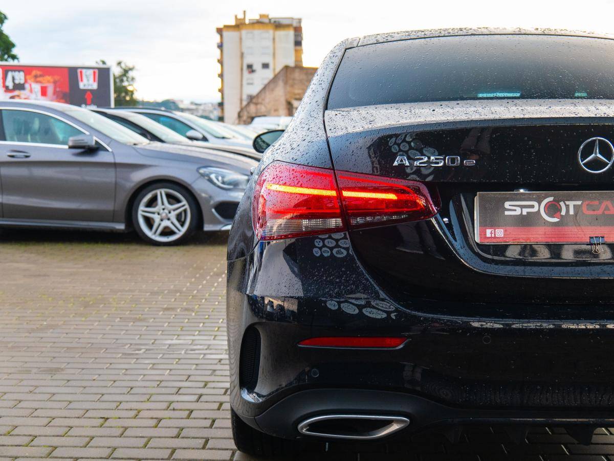 mercedes-benz-classe-a-2022-hibrido-a-gasolina-1332cc