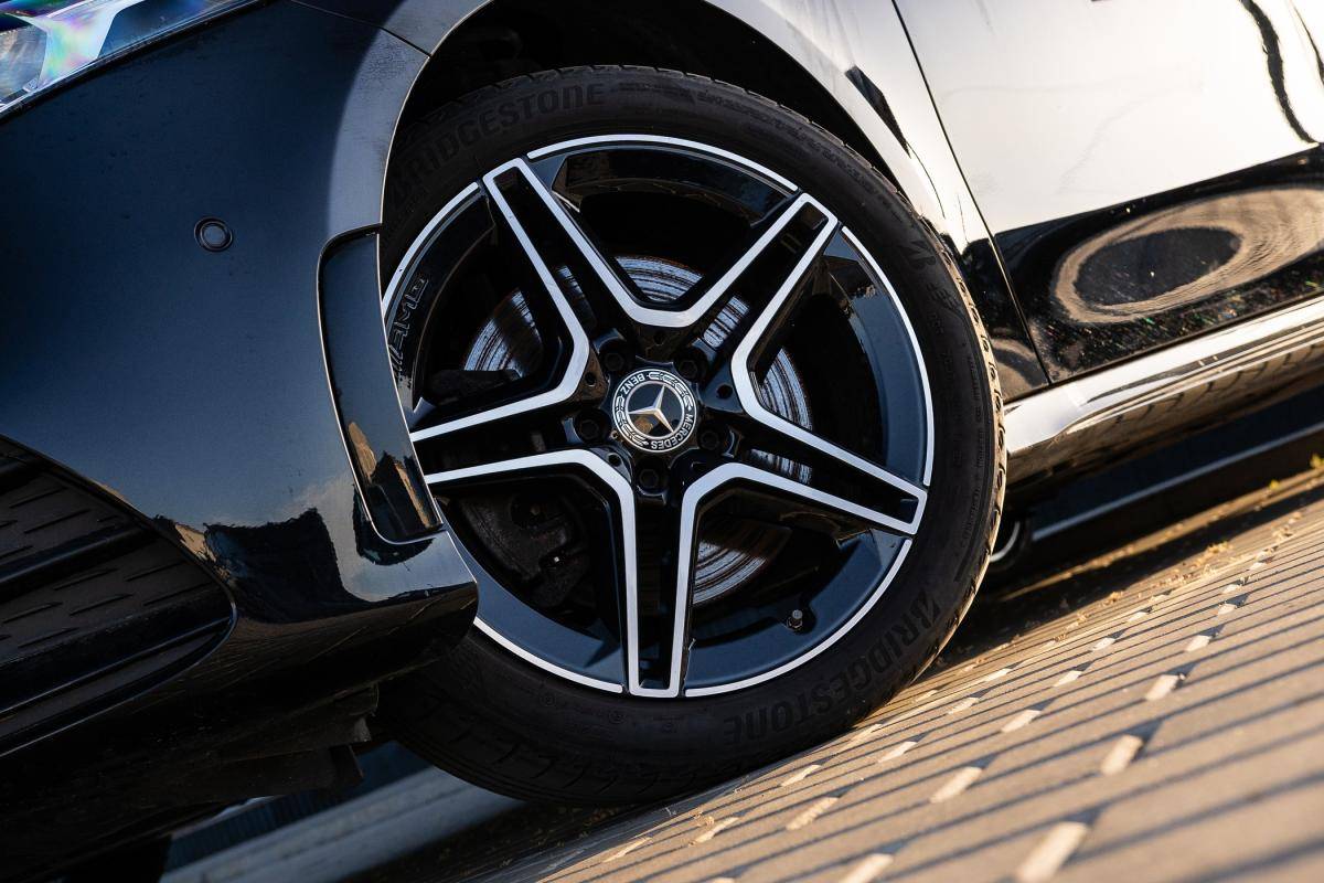 mercedes-benz-classe-a-2022-hibrido-a-gasolina-1332cc