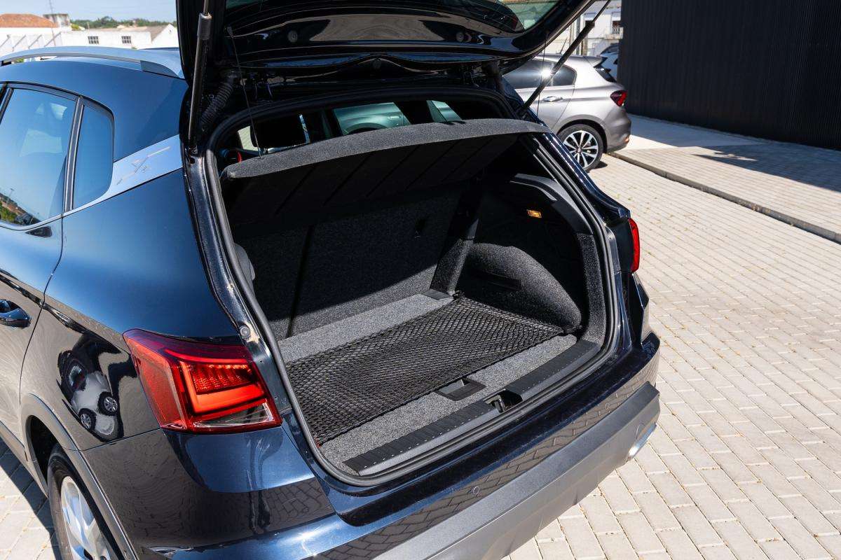 seat-arona-2022-gasolina-999cc