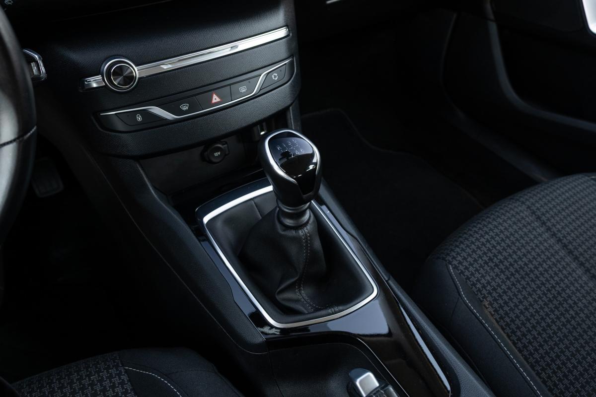 peugeot-308-2019-diesel-1499cc