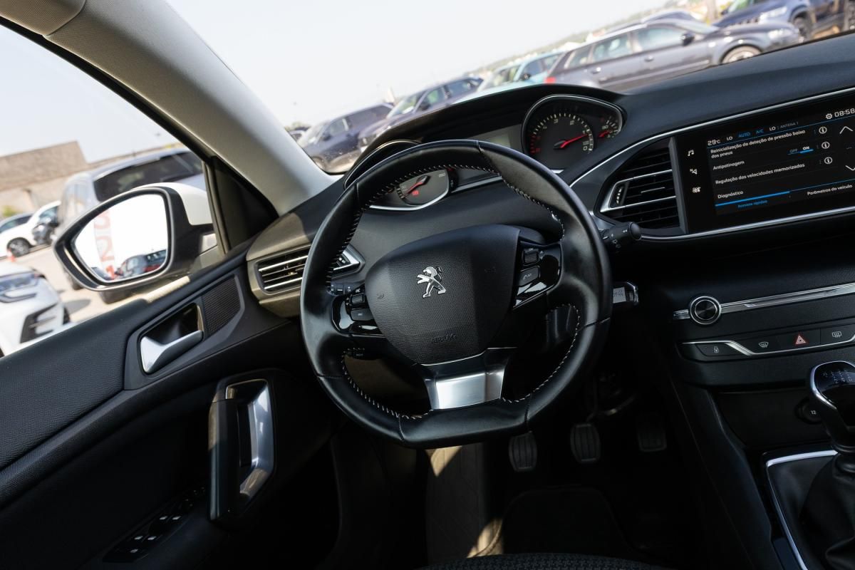 peugeot-308-2019-diesel-1499cc