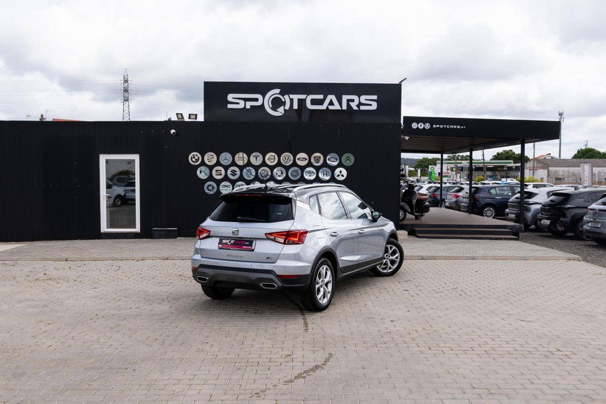 seat-arona-2022-gasolina-999cc