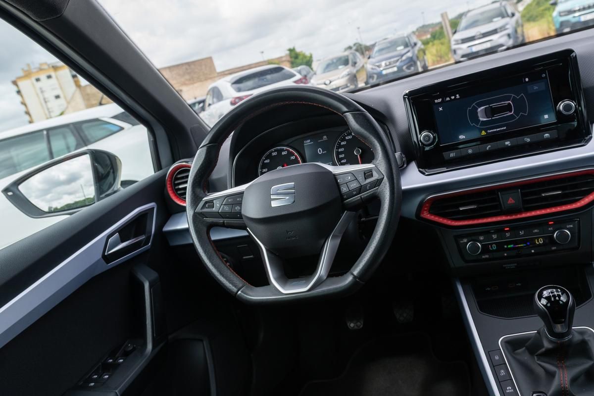 seat-arona-2022-gasolina-999cc