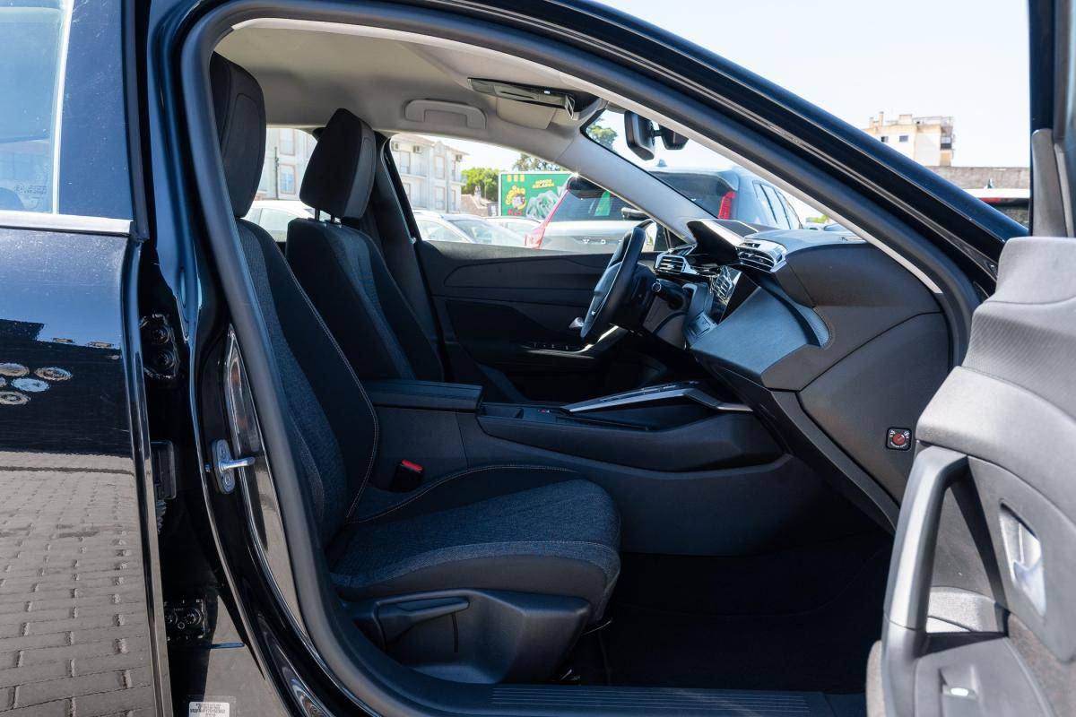 peugeot-308-sw-2025-gasolina-1199cc