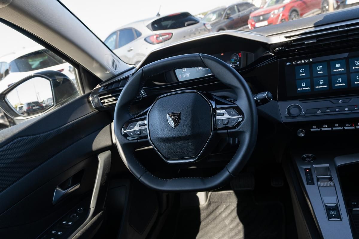 peugeot-308-sw-2025-gasolina-1199cc
