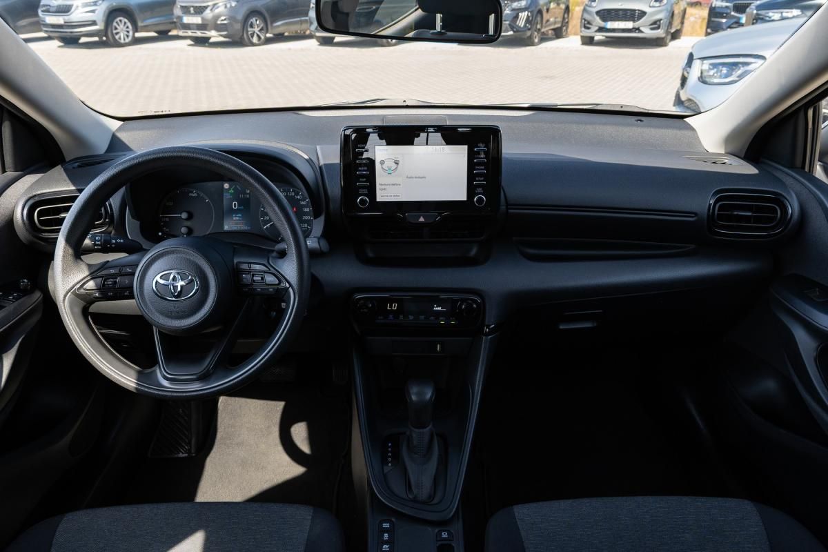 toyota-yaris-2022-hibrido-a-gasolina-1490cc