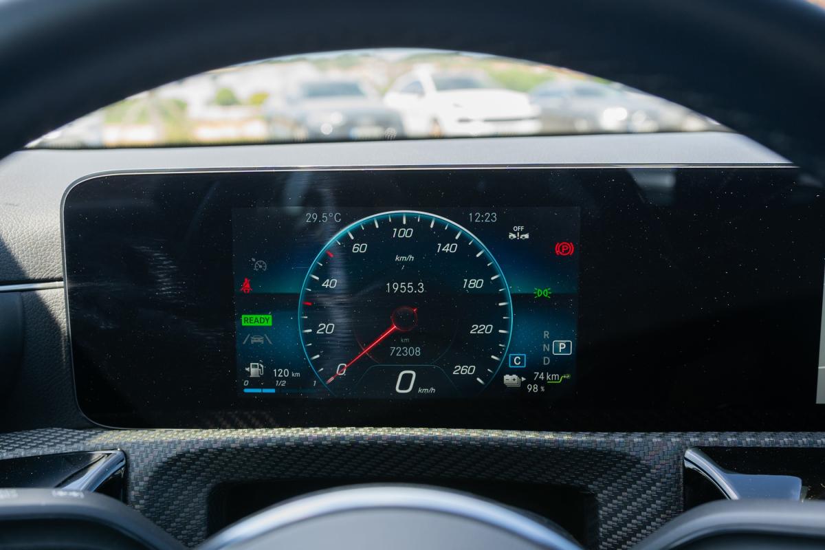 mercedes-benz-cla-2023-hibrido-a-gasolina-1332cc