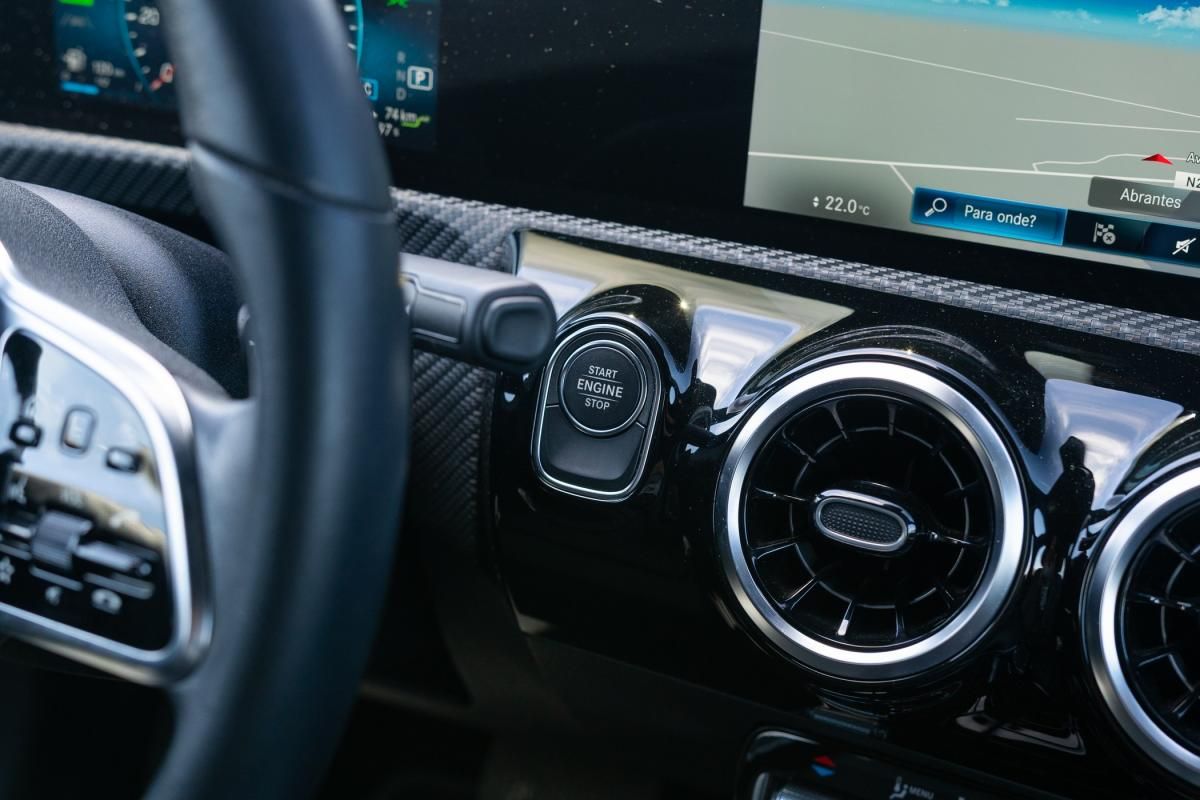mercedes-benz-cla-2023-hibrido-a-gasolina-1332cc