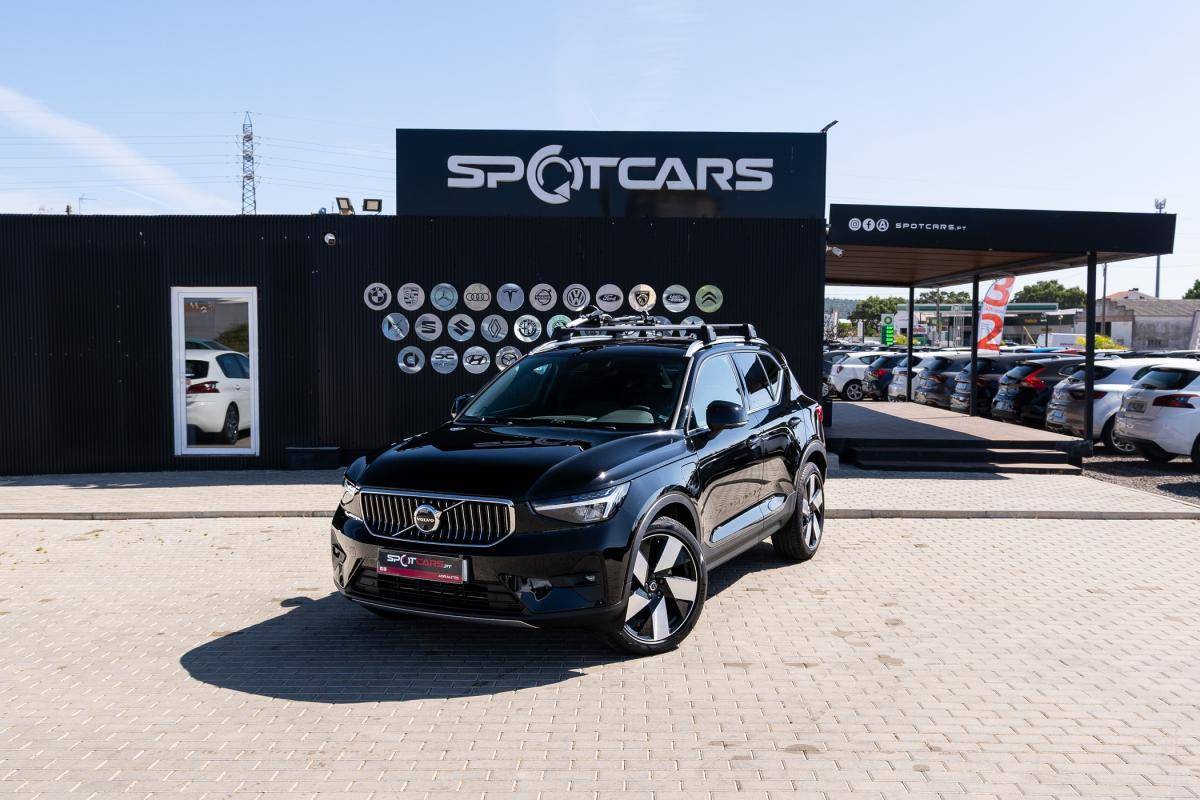 volvo-xc40-2023-hibrido-a-gasolina-1477cc