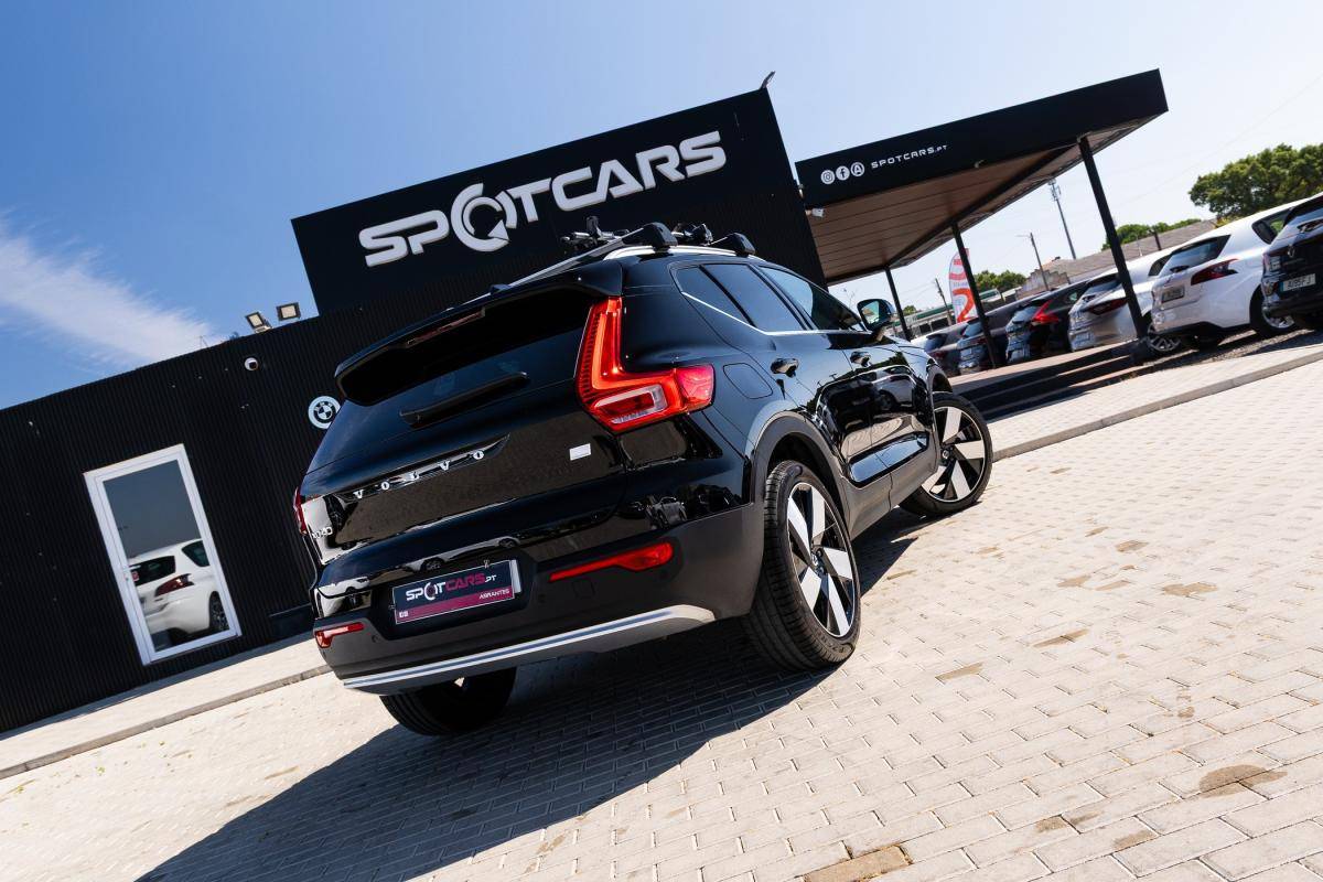 volvo-xc40-2023-hibrido-a-gasolina-1477cc