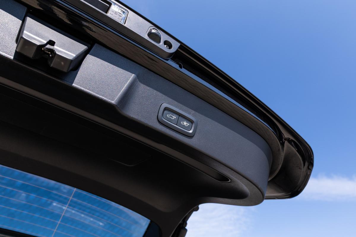 volvo-xc40-2023-hibrido-a-gasolina-1477cc