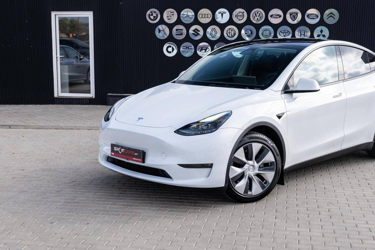 tesla-model-y-2022-eletrico-500cc