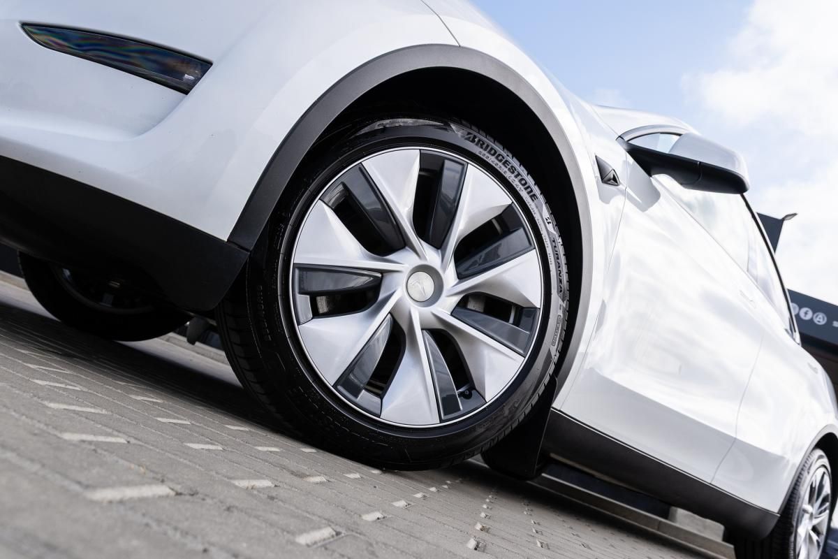 tesla-model-y-2022-eletrico-500cc