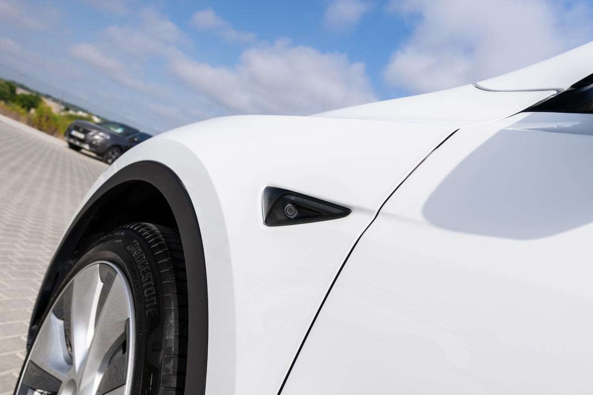 tesla-model-y-2022-eletrico-500cc