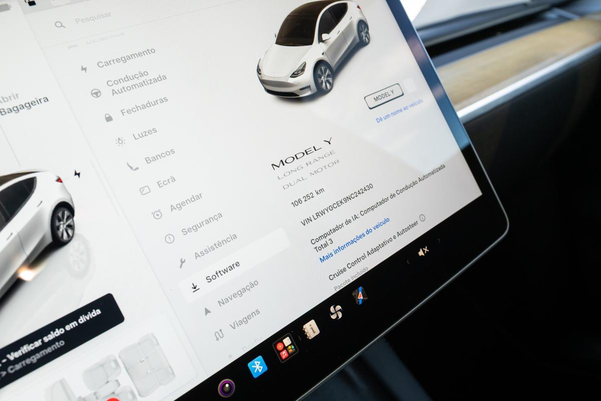 tesla-model-y-2022-eletrico-500cc