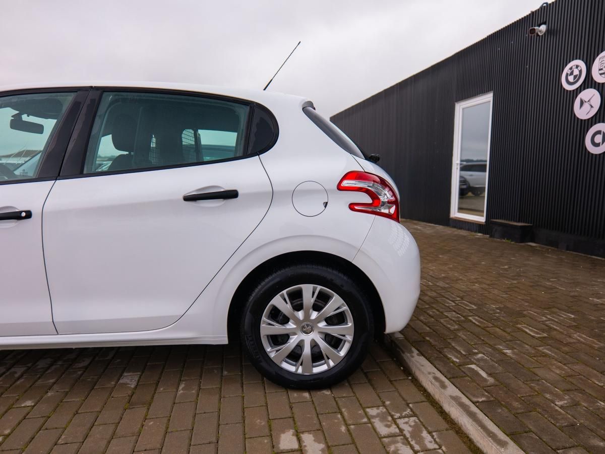 peugeot-208-2015-diesel-1398cc