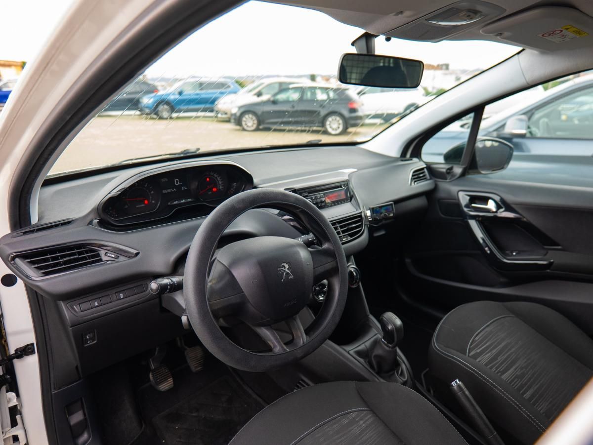 peugeot-208-2015-diesel-1398cc