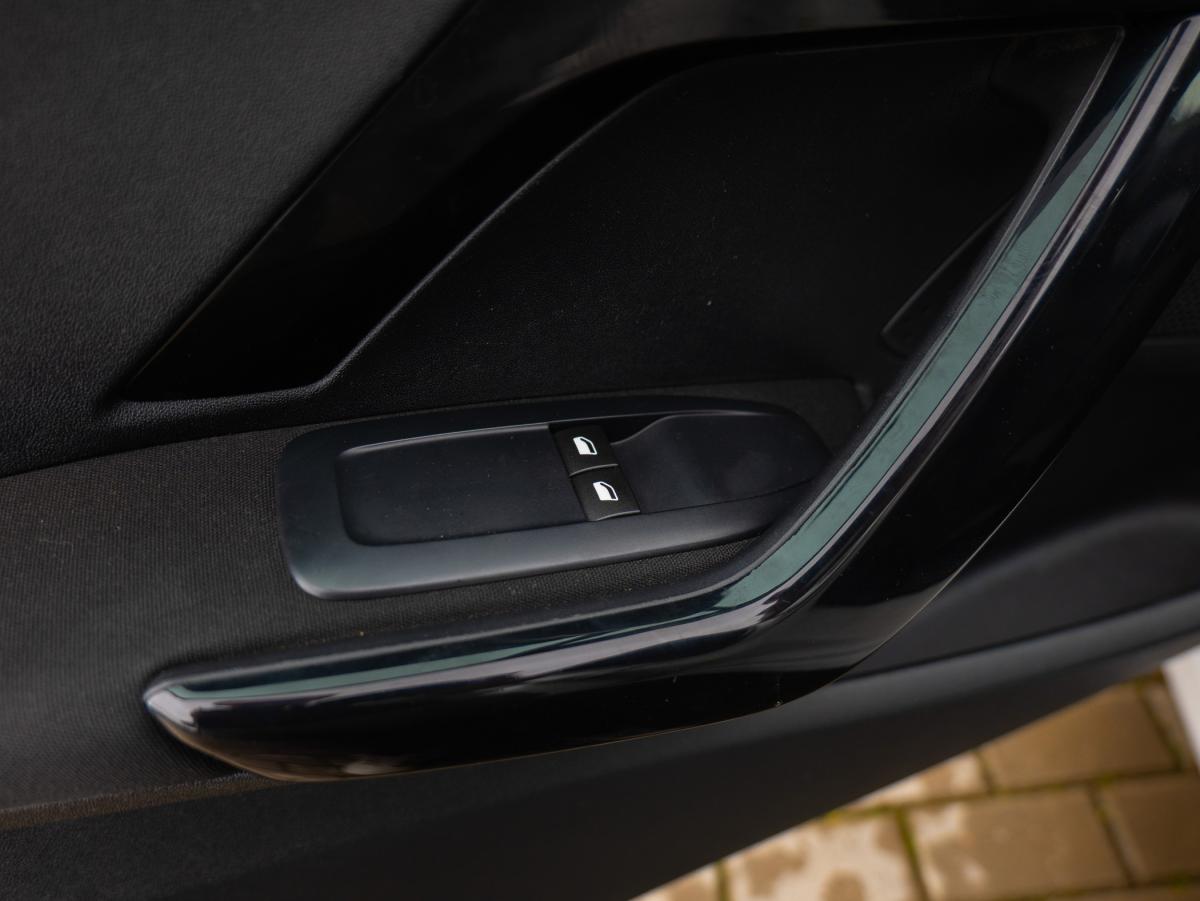 peugeot-208-2015-diesel-1398cc