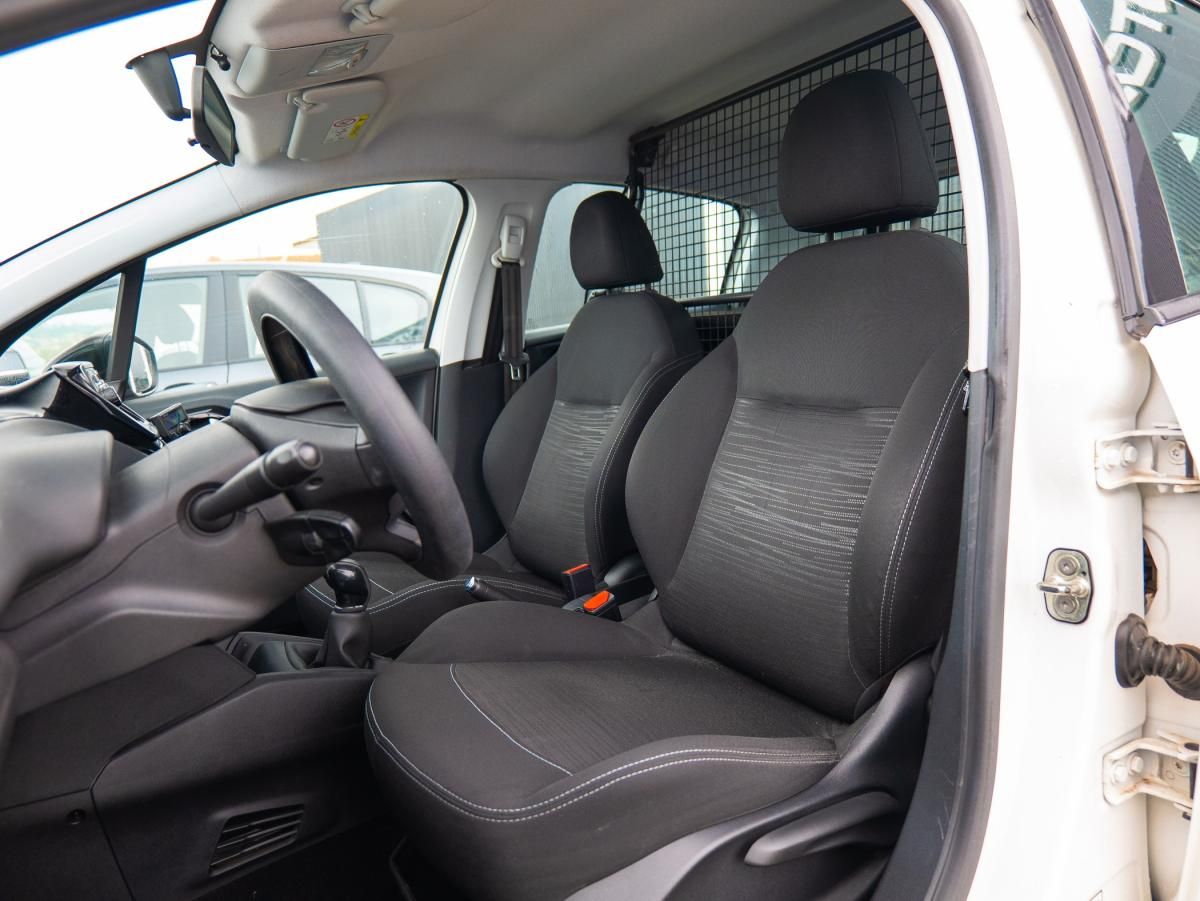 peugeot-208-2015-diesel-1398cc