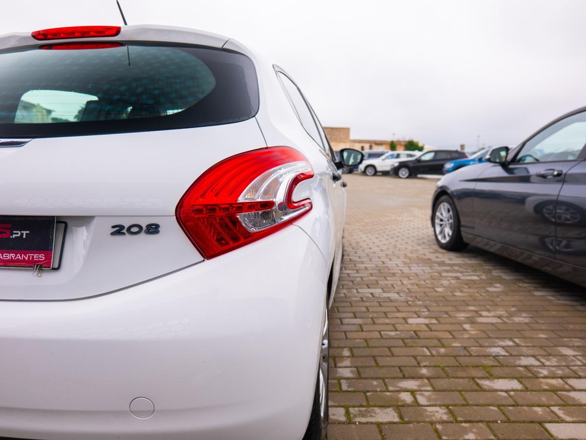 peugeot-208-2015-diesel-1398cc