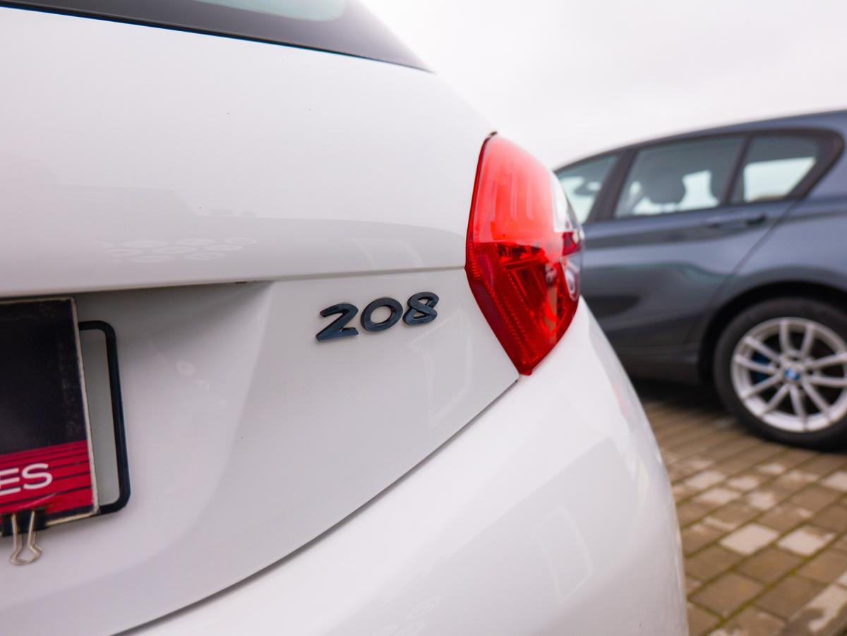 peugeot-208-2015-diesel-1398cc