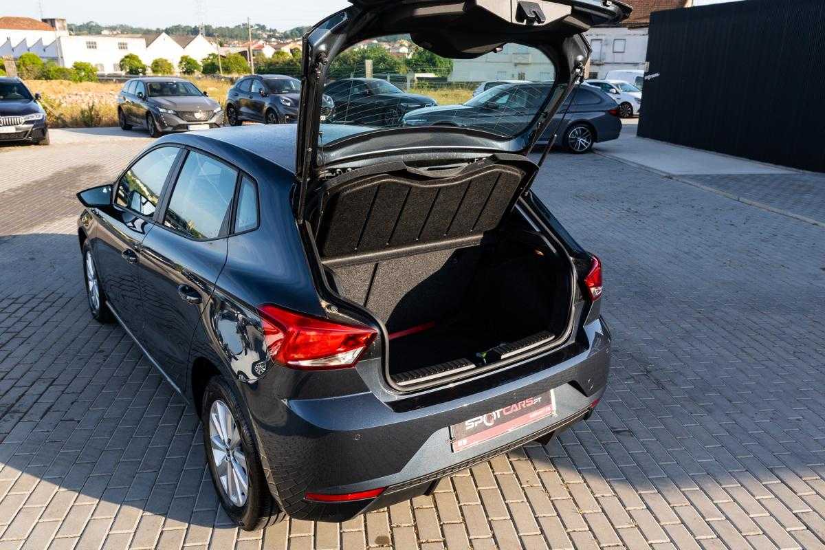 seat-ibiza-2023-gasolina-999cc