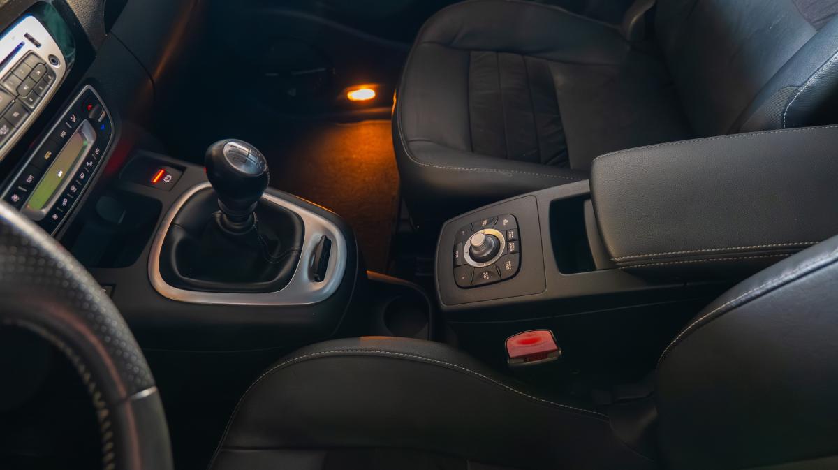 renault-grand-scenic-2014-diesel-1598cc