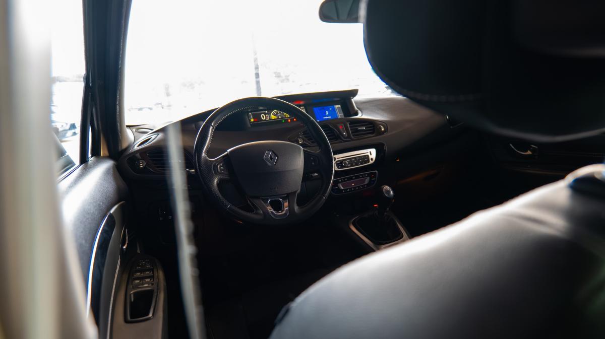 renault-grand-scenic-2014-diesel-1598cc