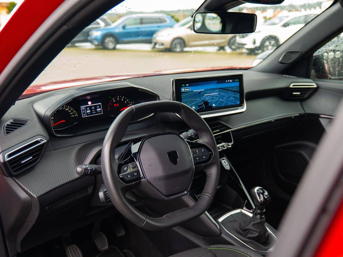 peugeot-2008-2024-gasolina-1199cc