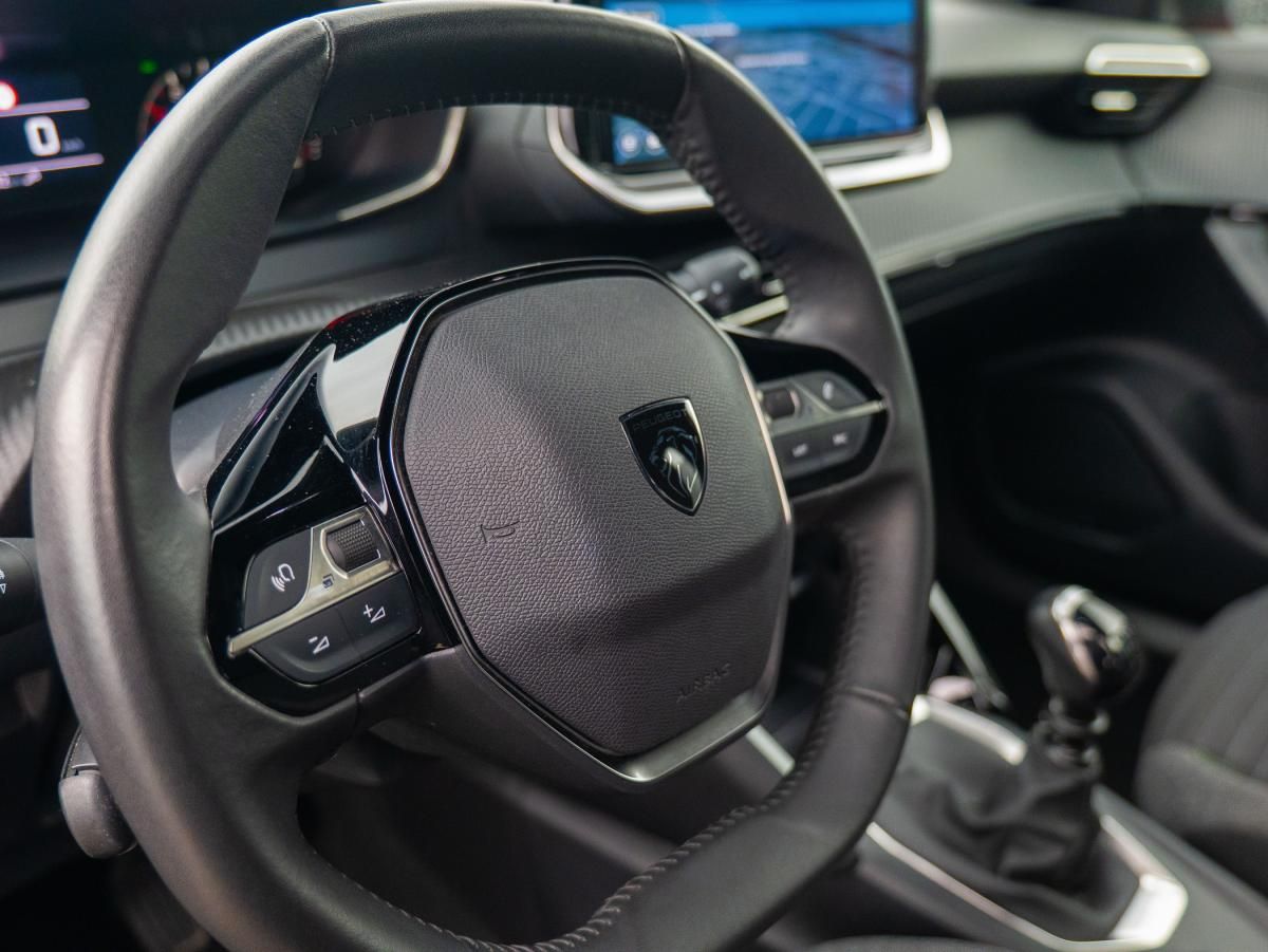 peugeot-2008-2024-gasolina-1199cc