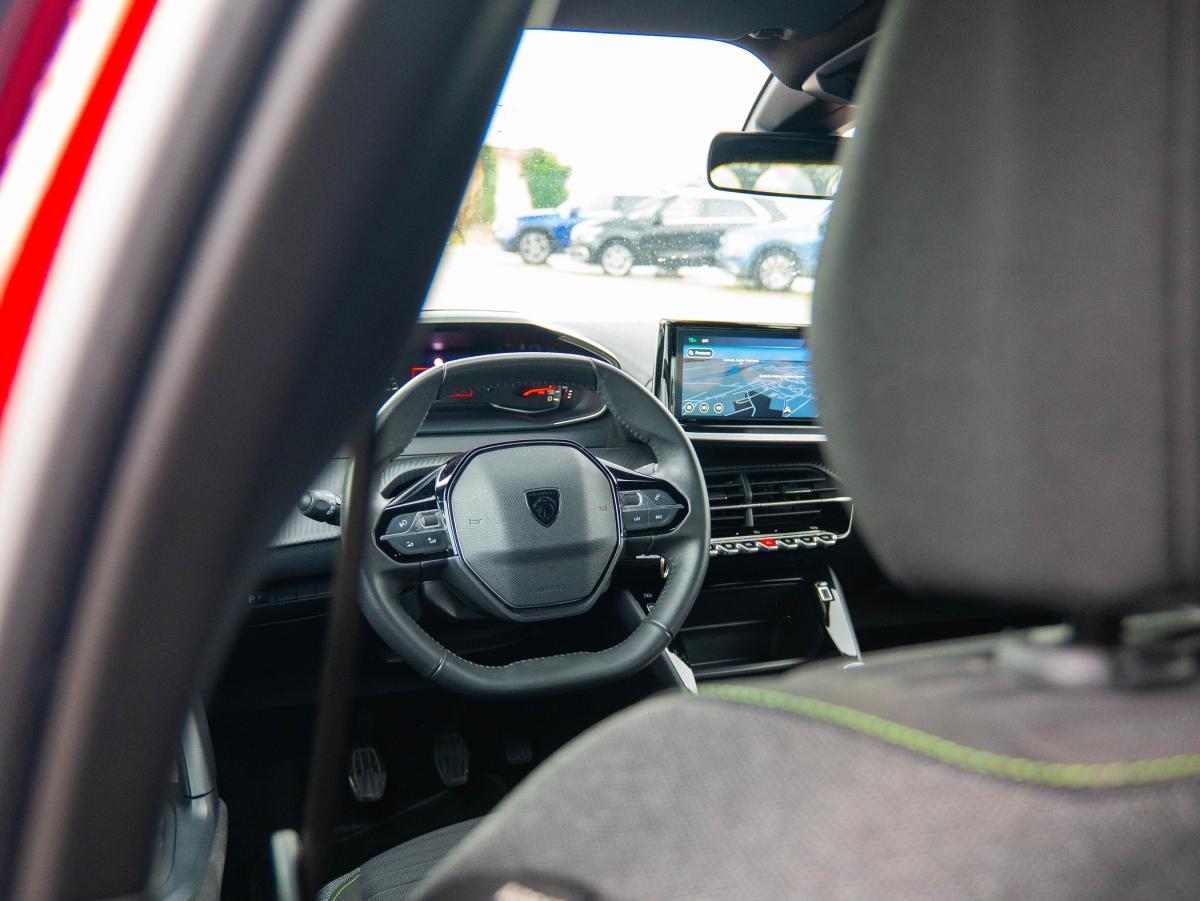 peugeot-2008-2024-gasolina-1199cc