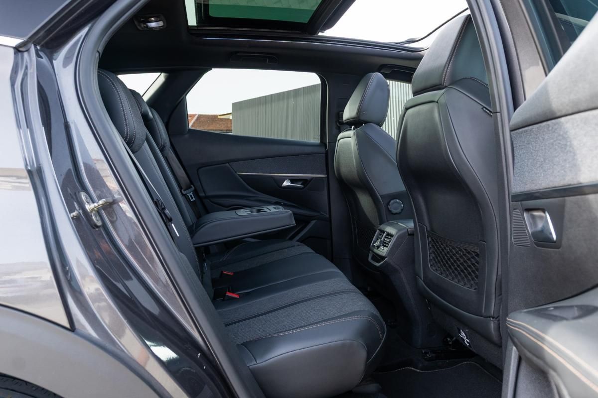 peugeot-3008-2019-diesel-1499cc