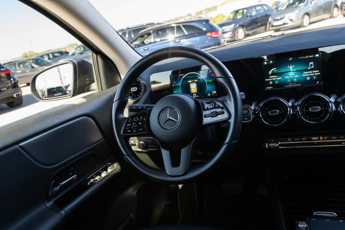 mercedes-benz-gla-2022-diesel-1950cc